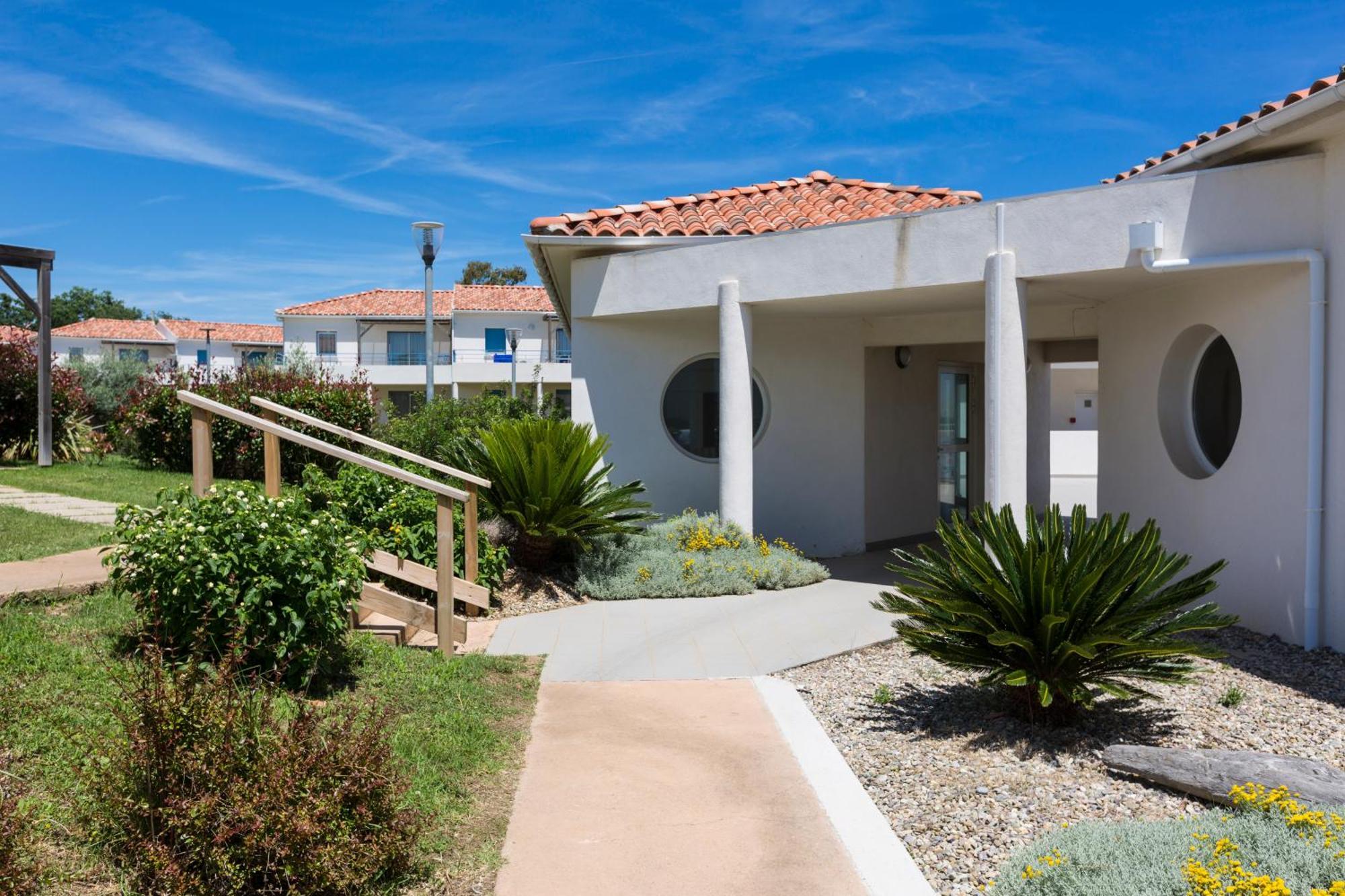 Residence Odalys Acqua Bella Poggio Mezzana Екстериор снимка